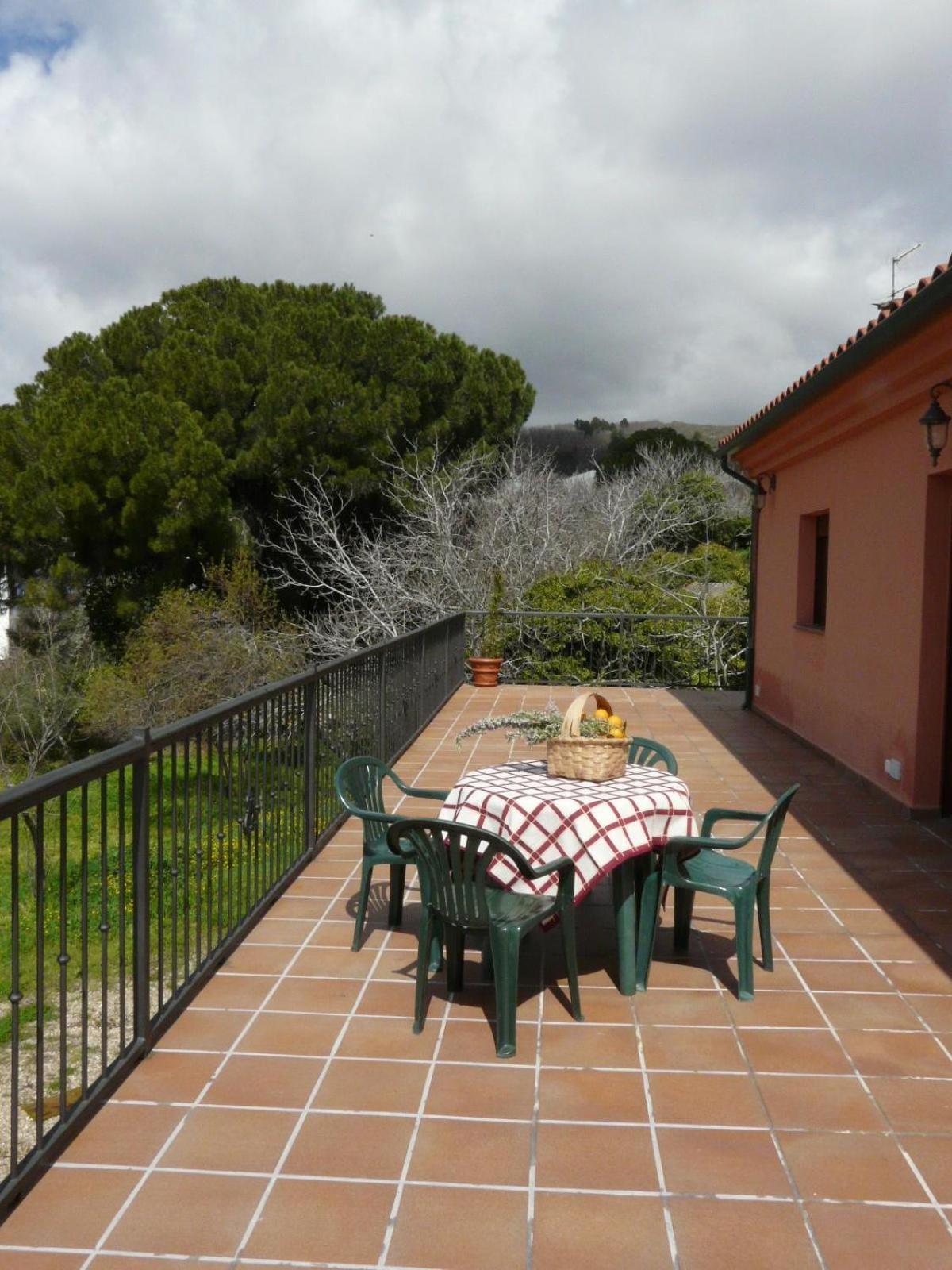 Apartamentossierradegata La Noguera Villamiel エクステリア 写真